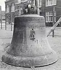 Kerkklok uit de Jacobitoren, Utrecht, gevorderd door de Duitse bezetter. Collectie Klokkenvordering, RCE