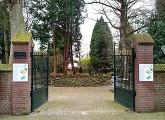 Toegangspoort aan de Sint Michaelstraat