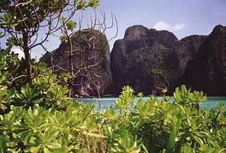 Mahya Bay, Ko Phi Phi Lee