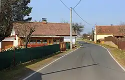 Huizen in het noorden van Heřmanov