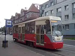 Gemoderniseerde Konstal 105N-2K-tram (nr.765) in Ruda Śląska op lijn 18.