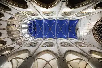 Het koorgewelf van de Martinikerk en de schilderingen in de wandnissen (2013)