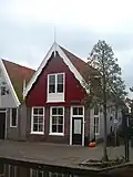 Huis met zadeldak