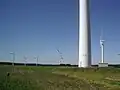Windmolenpark bij Krempel. Op de achtergrond de heuvelrug Hohe Lieth.