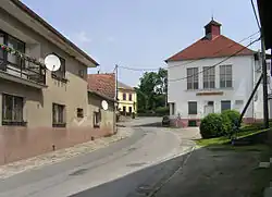 Restaurant in het dorp (2014)