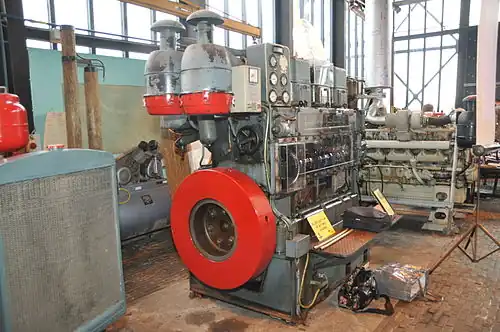 Kromhout dieselscheepsmotor type 3-F2240