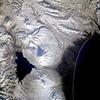 Kronotskaja Sopka vanuit de ruimte (1985)