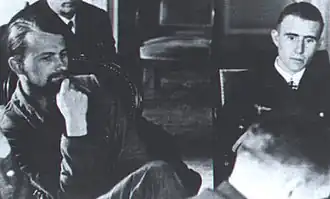 Heinrich Liebe (rechts)