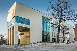 Het nieuwe hoofdgebouw