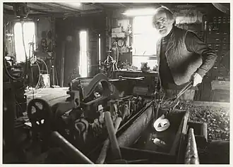 Vermeulen in zijn smederij (1989)