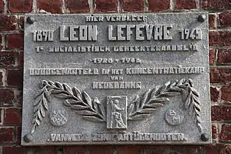 Gedenkplaat op de gevel van Lefèvres woning