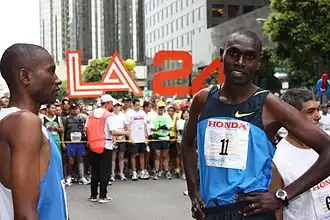 Benjamin Limo (nr. 11) bij de marathon van Los Angeles in 2009.