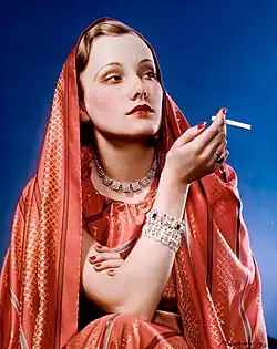 Girl in Red, reclame Lucky Strike, 1936
