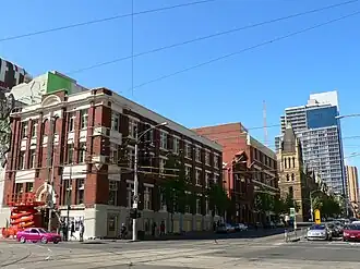 La Trobe Street, gezien vanaf Swanston Street.