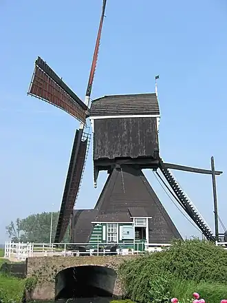 Laaglandse Molen 2008 met achterwaterloop