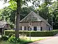 Langgevelboerderij met schuur