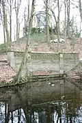 Keermuur en theekoepel