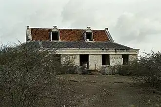 De overblijfselen van het landhuis Rif dat onderdeel uitmaakte van de plantage Sint-Maria