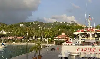 Aanlegsteiger van de jachthaven Cruz Bay