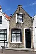 Huis met tuitgevel
