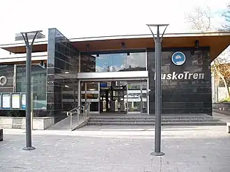 Station Lasarte-Oria met de oude huisstijl