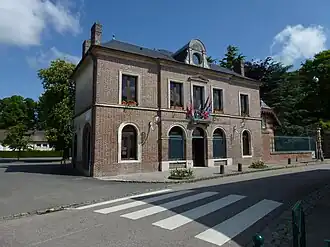 Gemeentehuis (in Le Gros-Theil)