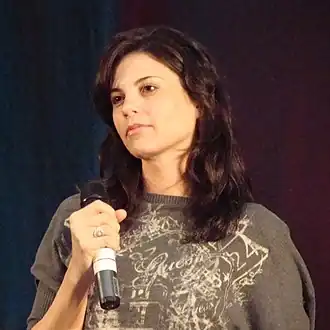 Leah Cairns (2009)