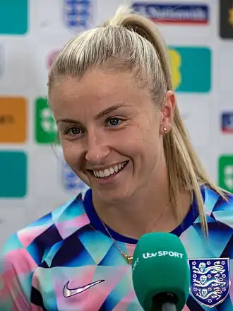 Leah Williamson voorafgaand aan de oefeninterland tegen België op 16 juni 2022