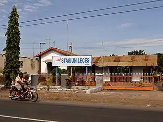 Station Leces (2013).