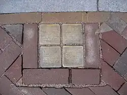 Stolpersteine voor de familie Loeb in Leiden, 8 april 2010