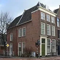 Hogewoerd 30 en Watersteeg 5, 7 en 9