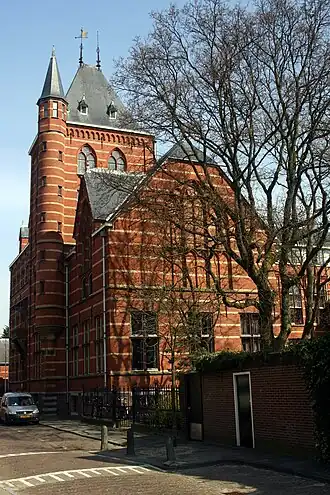 Het voormalige Farmaceutisch laboratorium in 2010