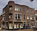 Winkelwoning in Amsterdamse School-stijl