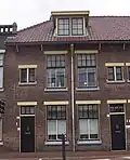 Winkelwoning, onderdeel van Woningcomplex Oranjeboomstraat