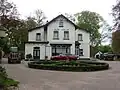 Villa "Klein Statum" met koetshuis