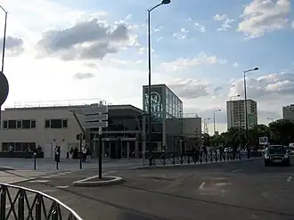 Ingang van het station.