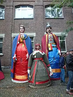 Kinneke Baba met haar ouders, 2022