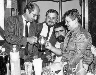 Rewiński en Bubel (2e resp. 1e van rechts)