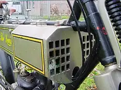 ...met de radiateur voor in de tank