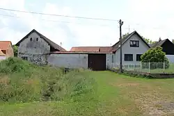 Boerderij in het dorp (2014)