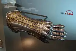 Gepantserde handschoen (Greenwich, ca. 1585)