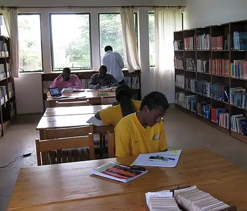 Bibliotheek, RDTC, Moshi, Tanzania