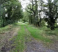 Spoorbedding nabij Le Dorat.