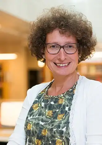Lily Knibbeler, Algemeen Directeur van de Koninklijke Bibliotheek, september 2015 - juni 2024