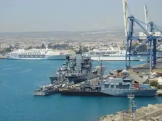 Marineschepen van de VN-vredesmacht in Cyprus in de haven van Limasol in mei 2008.