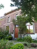 Halfvrijstaand burgerhuis