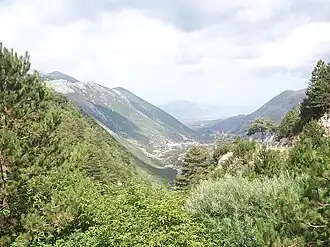 Zicht op Orikum en de Golf van Vlorë vanop de Llogarapas