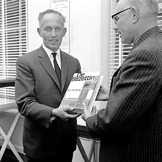 De serie leidde in 1966 tot een gelijknamig boek