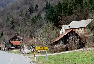 Log pri Polhovem Gradcu