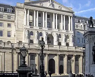 Het bankgebouw van de Bank of England aan Threadneedle Street in Londen